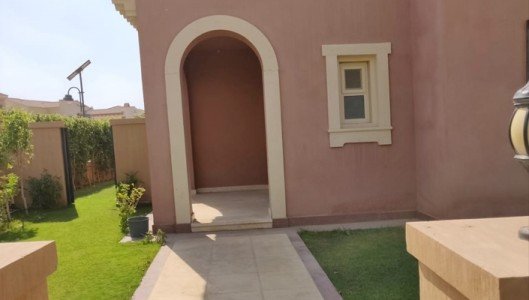 فيلا مميزة للايجار فى ميفيدا القاهرة الجديدة 340 متر