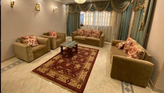 شقة مميزة بحري 230 متر للايجار بحى 8 مدينة نصر